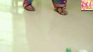 Saba Qamar feet photo thumbnail