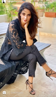 Saba Qamar feet photo thumbnail