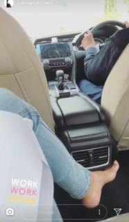 Saba Qamar feet photo thumbnail