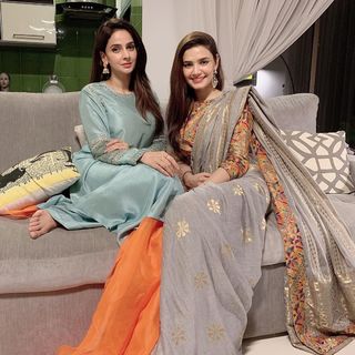 Saba Qamar feet photo thumbnail