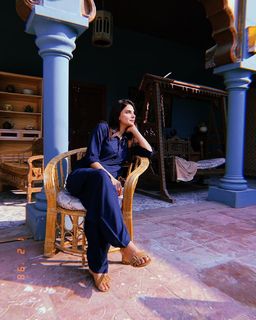 Saba Qamar feet photo thumbnail