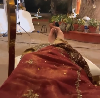 Saba Qamar feet photo thumbnail