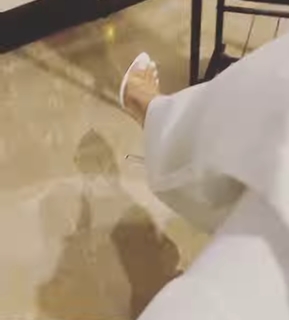 Saba Qamar feet photo thumbnail