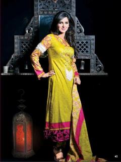 Saba Qamar feet photo thumbnail