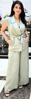 Saba Qamar feet photo thumbnail