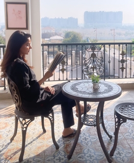 Saba Qamar feet photo thumbnail