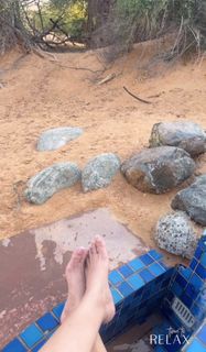 Saba Qamar feet photo thumbnail