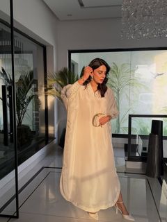 Saba Qamar feet photo 12