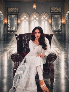 Saba Qamar feet photo 1