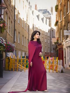 Saba Qamar feet photo 4
