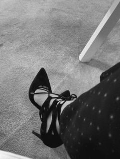 Saba Tümer feet photo 1