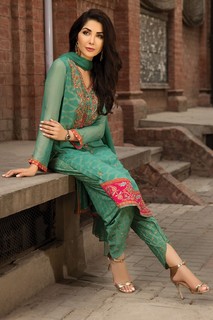 Sabeeka Imam feet photo 9