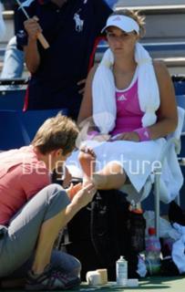 Sabine Lisicki feet photo thumbnail