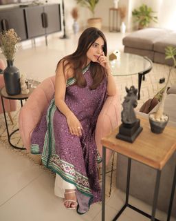 Saboor Ali feet photo 18