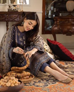 Saboor Ali feet photo 11