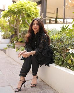 Saboor Ali feet photo 7