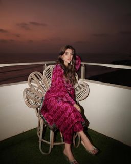 Saboor Ali feet photo 16