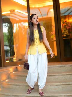 Saboor Ali feet photo 13