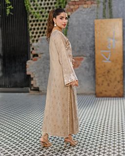 Saboor Ali feet photo 4