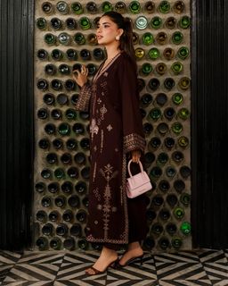 Saboor Ali feet photo 16