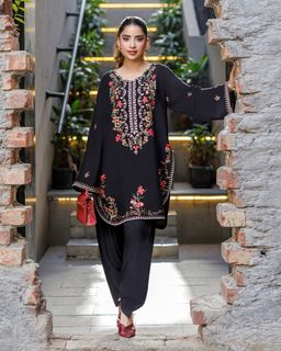 Saboor Ali feet photo 6