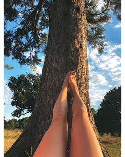 Sabrina Bartlett feet photo 4