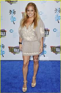 Sabrina Bryan feet photo 3