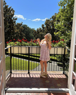 Sabrina Bryan feet photo 14