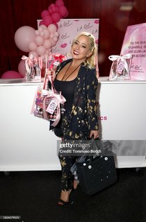Sabrina Bryan feet photo 12