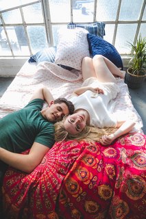 Sabrina Carpenter feet photo thumbnail