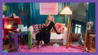 Sabrina Carpenter feet photo thumbnail