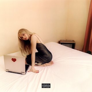 Sabrina Carpenter feet photo thumbnail