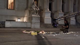 Sabrina Carpenter feet photo thumbnail