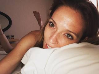 Sabrina Cereseto feet photo thumbnail