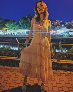 Sabrina Cereseto feet photo thumbnail