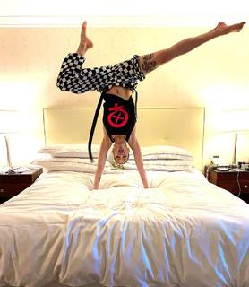 Sabrina Cereseto feet photo thumbnail