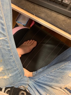 Sabrina Cereseto feet photo thumbnail