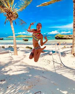 Sabrina Cereseto feet photo thumbnail