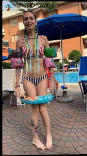 Sabrina Cereseto feet photo thumbnail