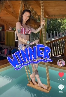 Sabrina Cereseto feet photo thumbnail