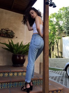 Sabrina Claudio feet photo 2