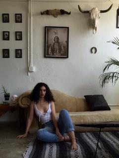 Sabrina Claudio feet photo 15
