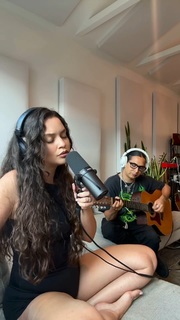 Sabrina Claudio feet photo 8