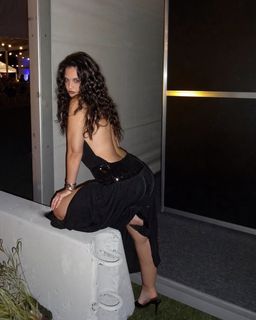 Sabrina Claudio feet photo 13
