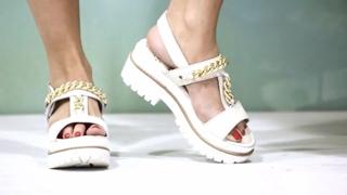 Sabrina Garciarena feet photo 18