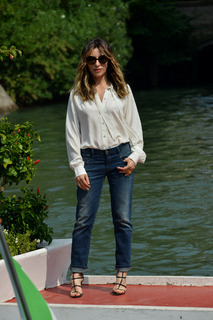 Sabrina Impacciatore feet photo 7