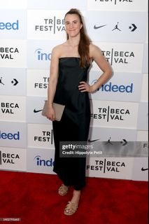 Sabrina Ionescu feet photo thumbnail