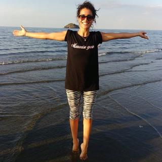 Sabrina Ouazani feet photo 9