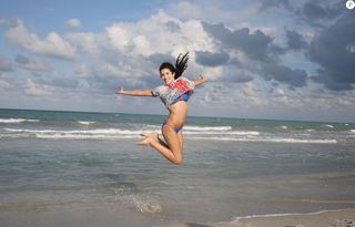 Sabrina Ouazani feet photo 18