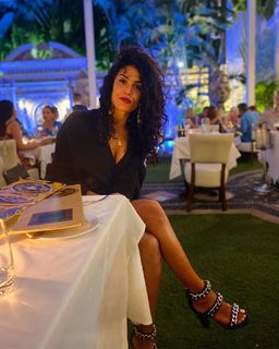 Sabrina Ouazani feet photo 16